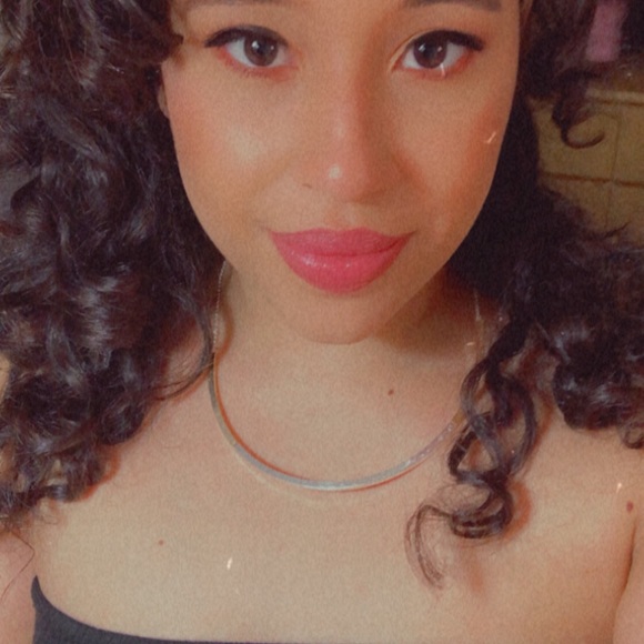 BCBG necklace - Picture 3 of 4